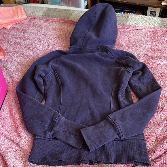 Extra small fit sweater, navy blue/dark purple colour, with zipper and pcokets. - Picture 4 of 5